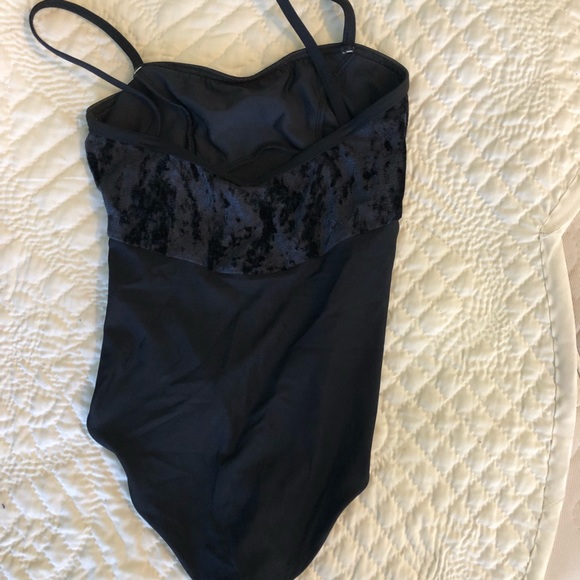 SOLD Yumiko Adult XS Black Denise Leotard - Picture 4 of 6